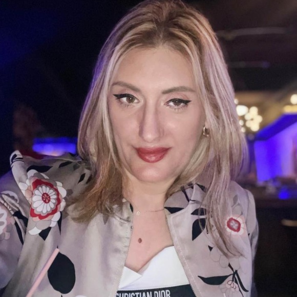 Meet your Posher, Bela - Picture 1 of 1